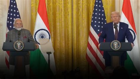 US President Donald Trump Warns Tit-For-Tat Tariff Standing Beside PM ...