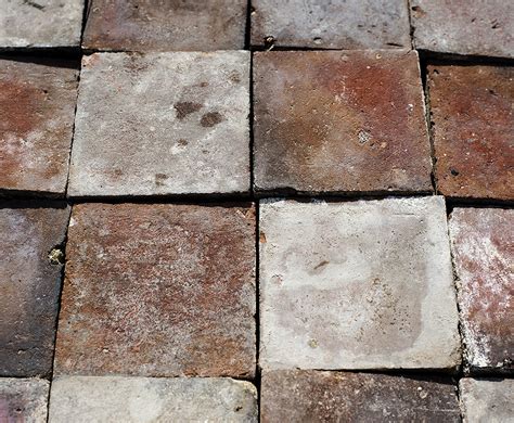 Image result for Renovation De Tomettes Rouges