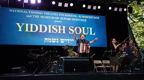 A 4,000-person Yiddish sing-along will take place in Central Park this summer - New York Jewish Week