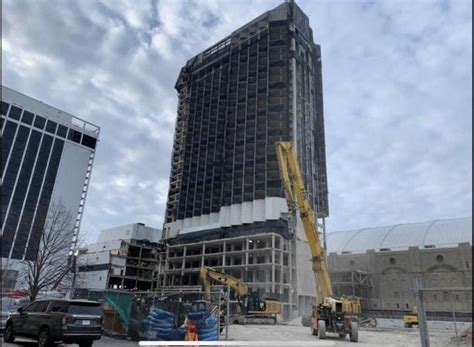 Trump's former casino to be blown up next month, bidders competing for ...