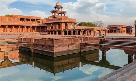Most Popular Places to Visit in Agra, Top Tourist Attractions, 2023