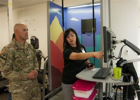 Fort Bliss TBI Clinic showcases multidisciplinary care during open ...