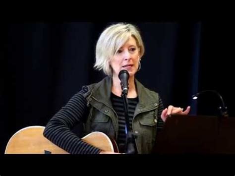 Murió Laura Lynch, fundadora del famoso grupo country Dixie Chicks: un ...