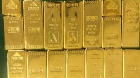 Gold prices fall in India despite global surge due to strong rupee