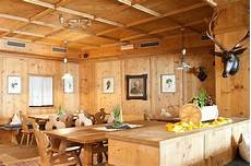 arredi tirolesi stube tirolese picture of restaurant gruener baum arredi tirolesi stube tirolese picture of restaurant gruener baum