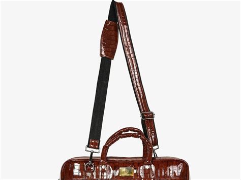 Croc-Textured Fingerlock Laptop Bag - Secure & Stylish – Arista Vault