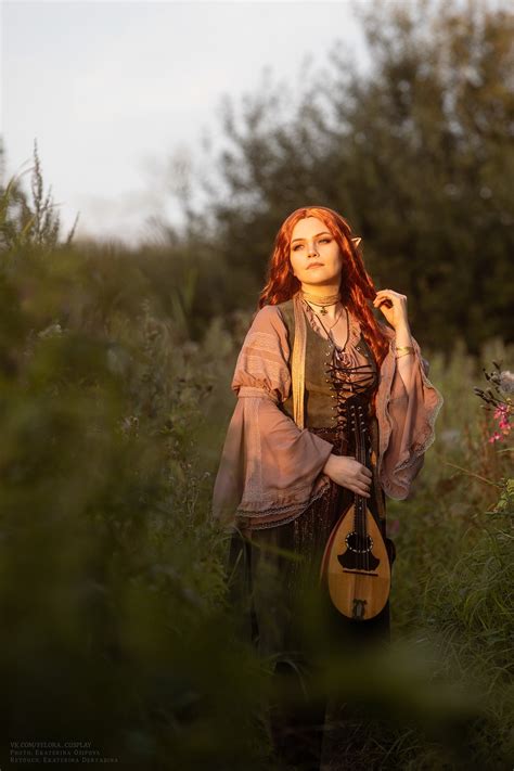 half-elven bard by Felora : r/cosplayers