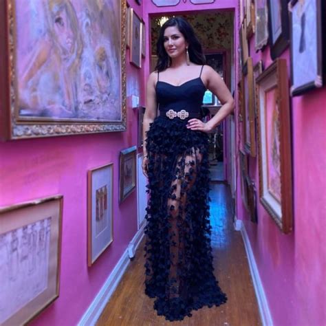 Sunny Leone Raises Heat With The Latest Hot Swimming Pool Photos