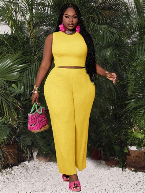 Slaydiva Elegant Basics - Stretchy Knit Textured Form-Fitting Solid ...