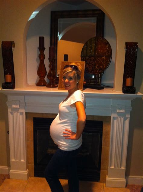KELLY HAS A BELLY: 30 WEEKS PREGNANT!
