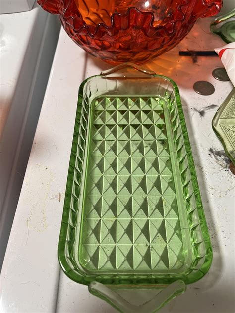 Okay guys. I know I posted twice already. But I need help IDing this relish tray : r/uraniumglass
