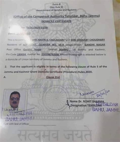 J&K: IAS Officer Becomes First Bureaucrat to Be Granted Domicile Rights