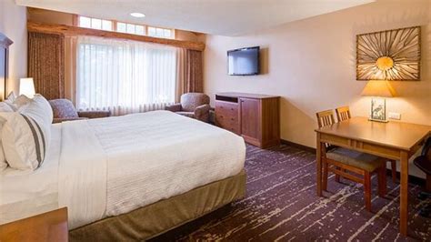 BEST WESTERN PREMIER THE LODGE ON LAKE DETROIT (Detroit Lakes) - Hotel ...