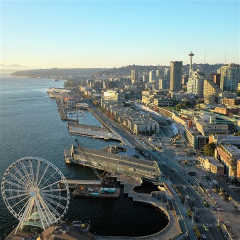The Best Neighborhoods to Live in Seattle - She's Catching Flights