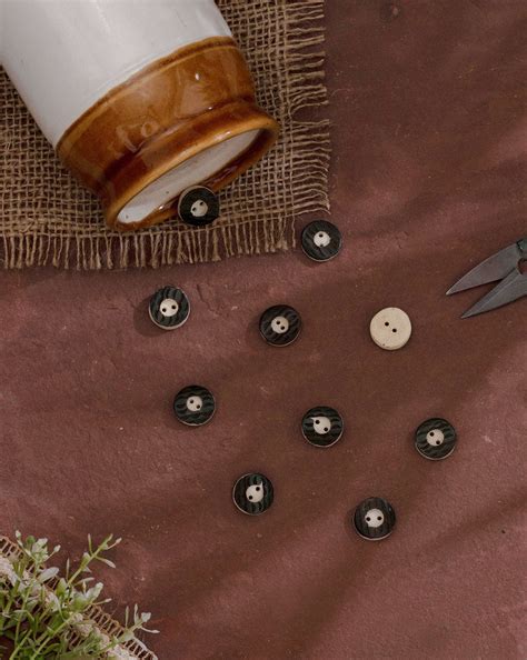 Bone Button ( Single Piece )