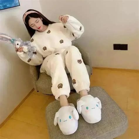 Sanrio Moving Ears Cinnamoroll Kuromi Plush Indoor Slippers