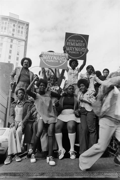 Black Person Voting 的图像结果