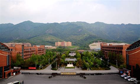 校园风光 - 重庆机电职业技术大学 - 官方门户网站