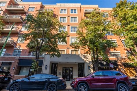 950 W Huron Street #302 Chicago IL 60642 MLS #MRD12509786 | Farm Ranch Team