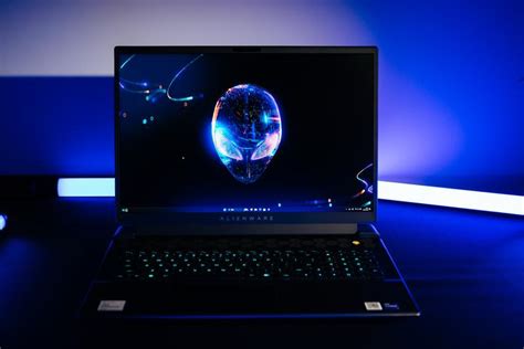 Alienware M18 Camera Cover 的图像结果