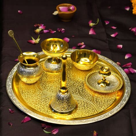 Brass Two Toned 7Pc Pooja Set (10" Plate) – Velan Store
