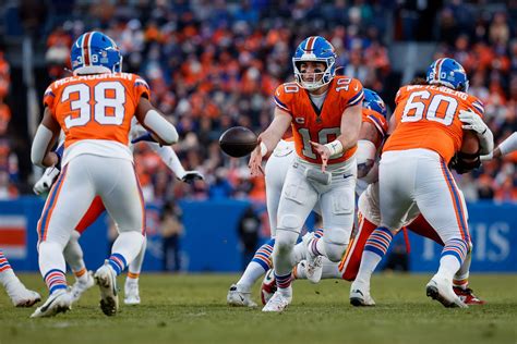 Los Angeles Chargers vs Denver Broncos Picks, Prediction, Odds, and ...