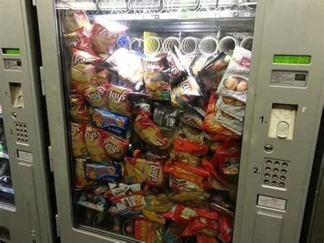 Vending Machine Disasters 的图像结果