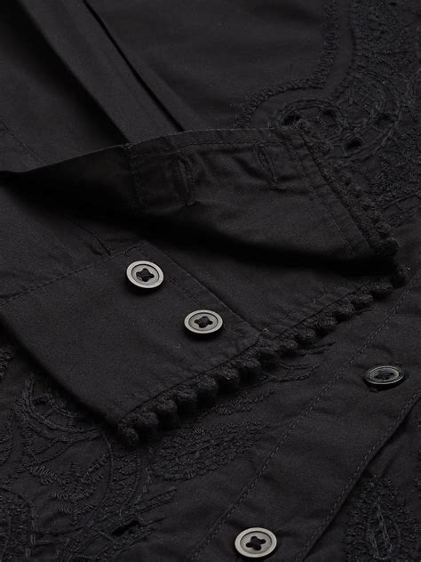 Women's Self Design Spread Collar Regular Fit Shirt – Levis India Store