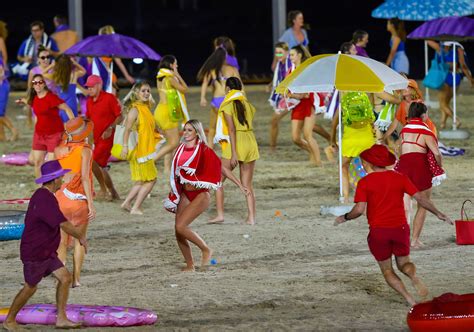 CWG 2018 opening ceremony, in photos: Rain, royalty, PV Sindhu leading ...