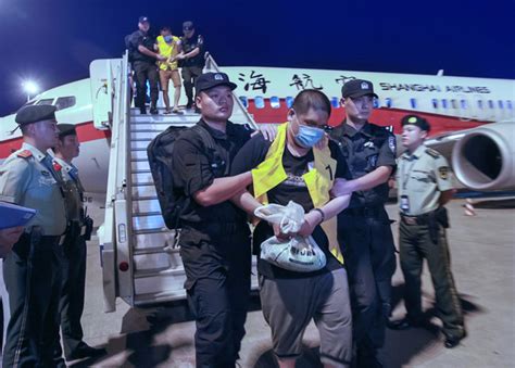 大马柬埔寨遣返诈骗犯 台湾抗议18台民遣送中国