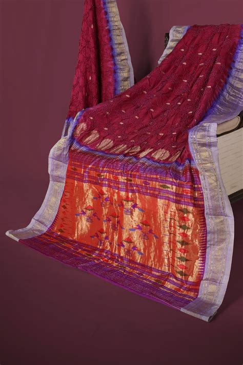 Handloom Nachare Mor Bandhej Paithani – kapse Paithani
