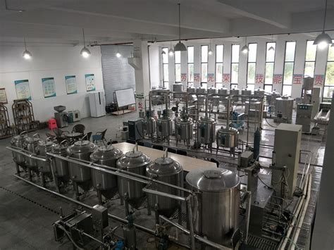 啤酒设备该如何选择-卡罗琳娜酿酒设备技术（上海）有限公司
