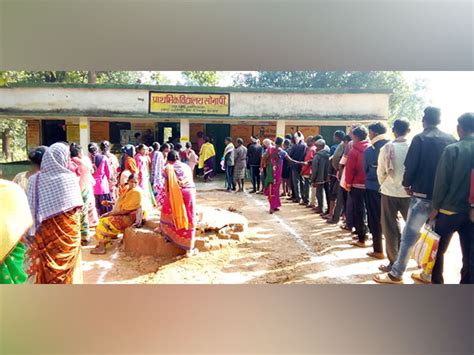 Jharkhand Assembly polls: Voters defied naxal threat, came out to vote ...