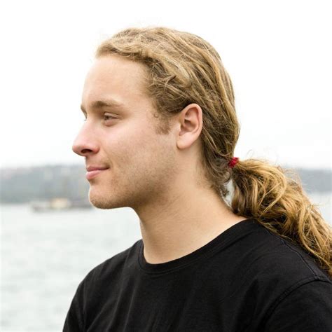 40 Best Man Ponytail Hairstyles