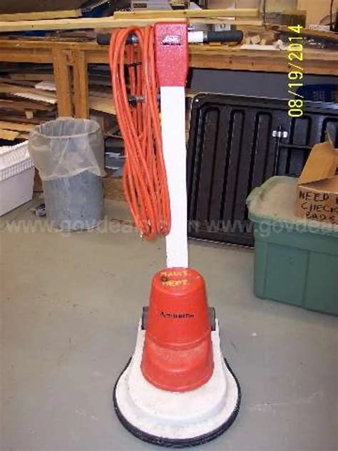 HAKO MINUTEMAN 17" BUFFER FLOOR MACHINE | GovDeals