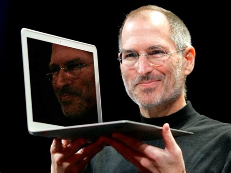 12 Predictions About The Future Of Tech That Steve Jobs Made - MobyGeek.com