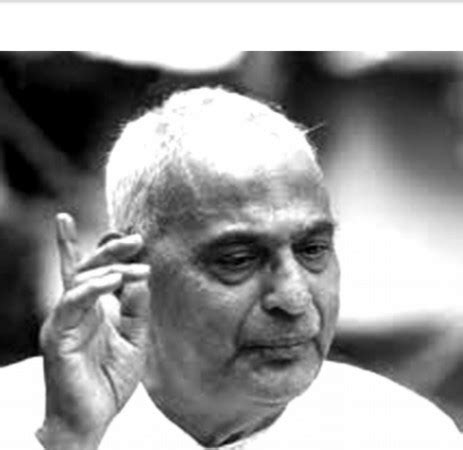 என்றே குதிப்பும் கிதப்பும் (ஒரு கத்தோலிக்கக் குருவின் சுயசரிதை)