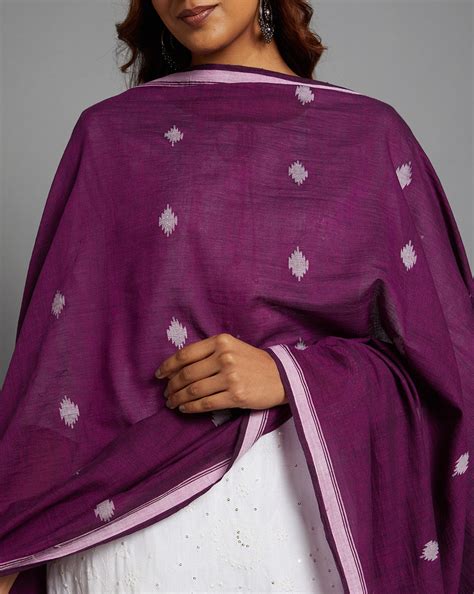 Purple Cotton Handloom Jamdani Dupatta with Pompoms – Arteastri