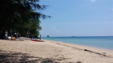 EAST DIVERS TIOMAN (Tekek) - Specialty Resort Reviews & Photos ...