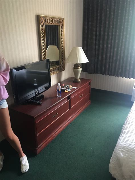 THE MARX HOTEL - DOWNTOWN - UNIVERSITY AREA (Oneonta) - Hotel Reviews ...