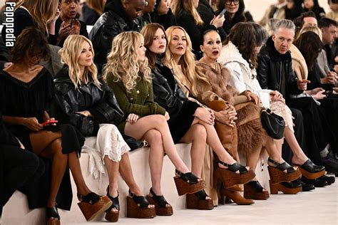 Kiernan Shipka Nude Leaks - Photo #4455909 - Fapopedia