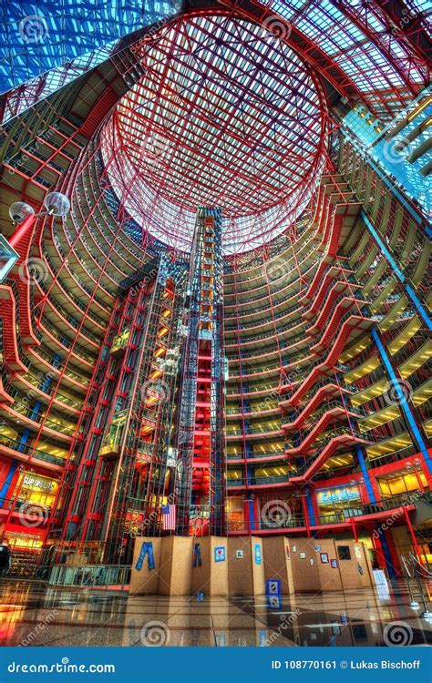 Chicago, USA - 15th April 2013: James R. Thompson Center Chicago ...