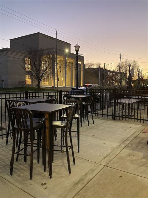 Crumb & Spigot - Lakewood - Lakewood Ohio Restaurant - HappyCow