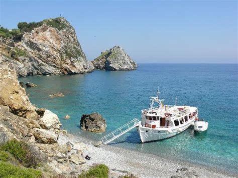 ZORBAS IN TOWN FAMILY STUDIOS (Skiathos/Skiathos Town) - Hotel Reviews ...