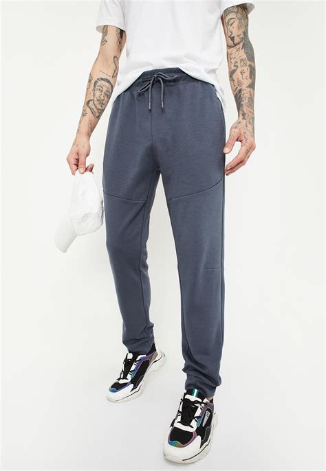 Buy Track Pants for Men Online Starting at ₹599 | Max Fashion