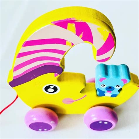 Wooden Moon pull toy, pull along toy, rope toy , toddler toys