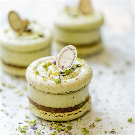 Enjoy the delectable Pastries by Ladurée in India | Ladurée Pastries