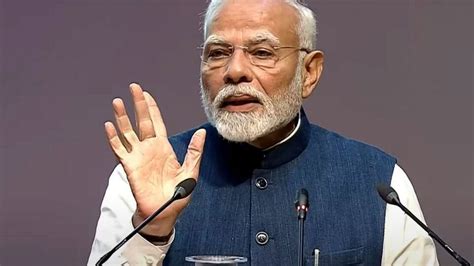 Photo | Kangana Ranaut's post of Woman Commando with PM Modi win ...