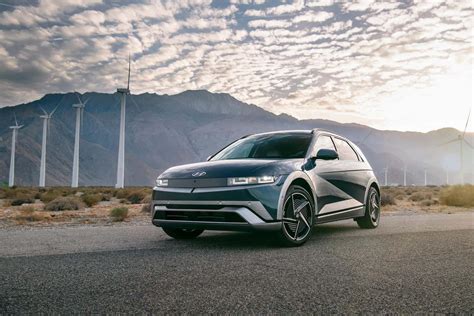 Five Hyundai Models Earn IIHS Top Safety Pick + Award