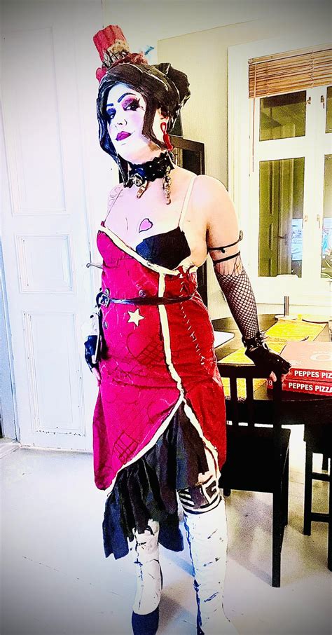 (SELF) Mad Moxxi from Borderlands 3 : r/cosplay